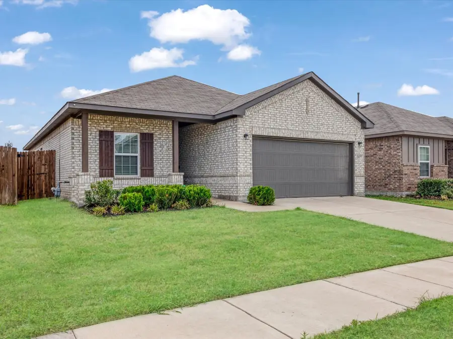 2077 Hartley Drive, Forney, TX 75126 - Image #2