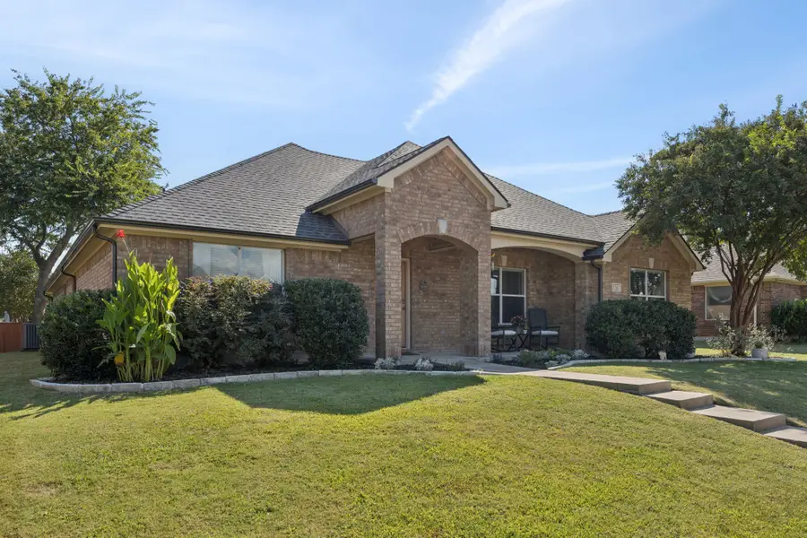 226 Shadybrook Drive, Wylie, TX 75098 - Image #2