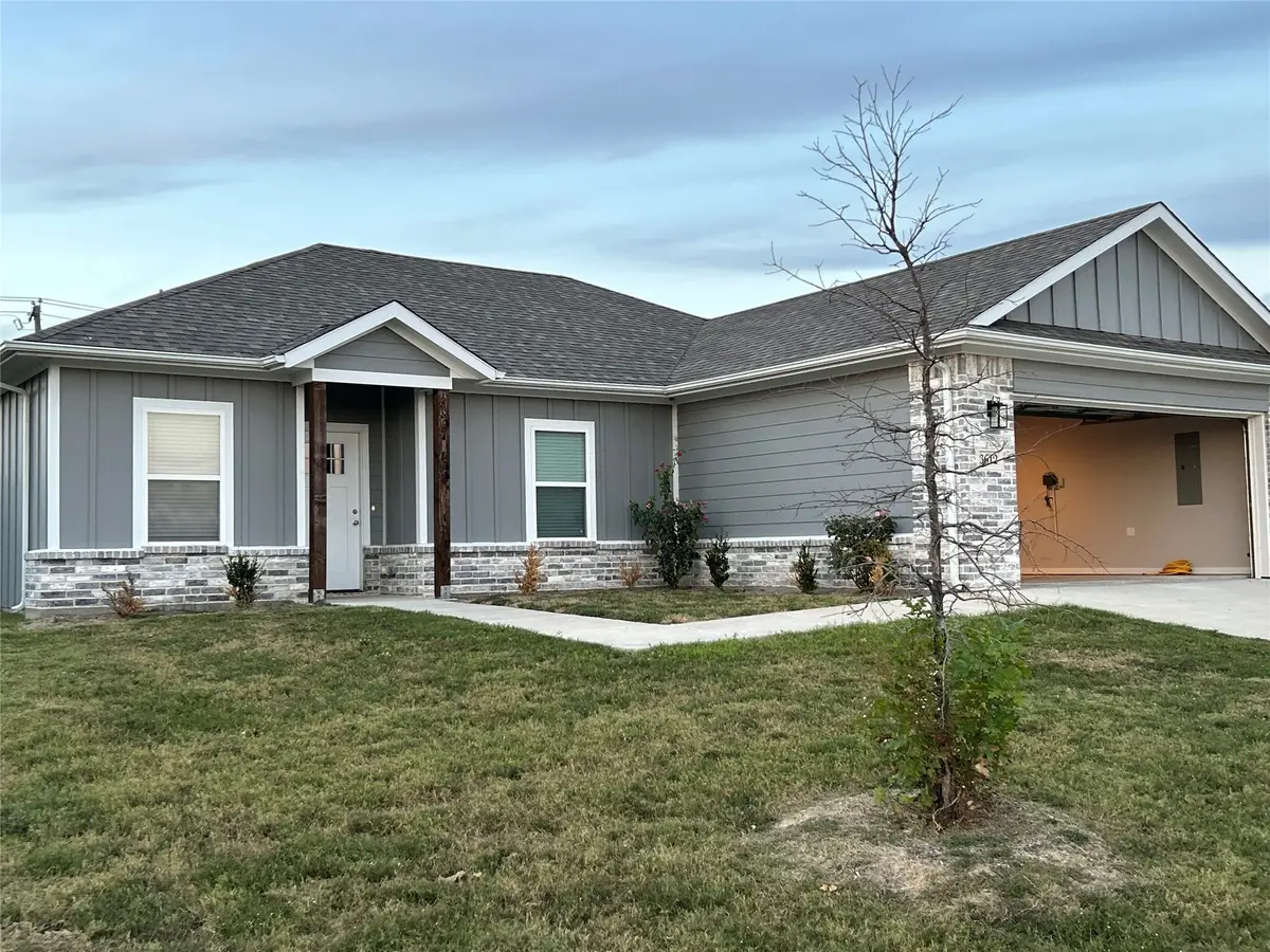 3612 Skylane Avenue, Corsicana, TX 75110 - Image #1