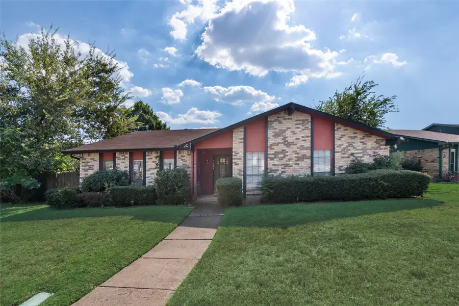 7626 Ashcrest Lane, Dallas, TX 75249 - Image #2