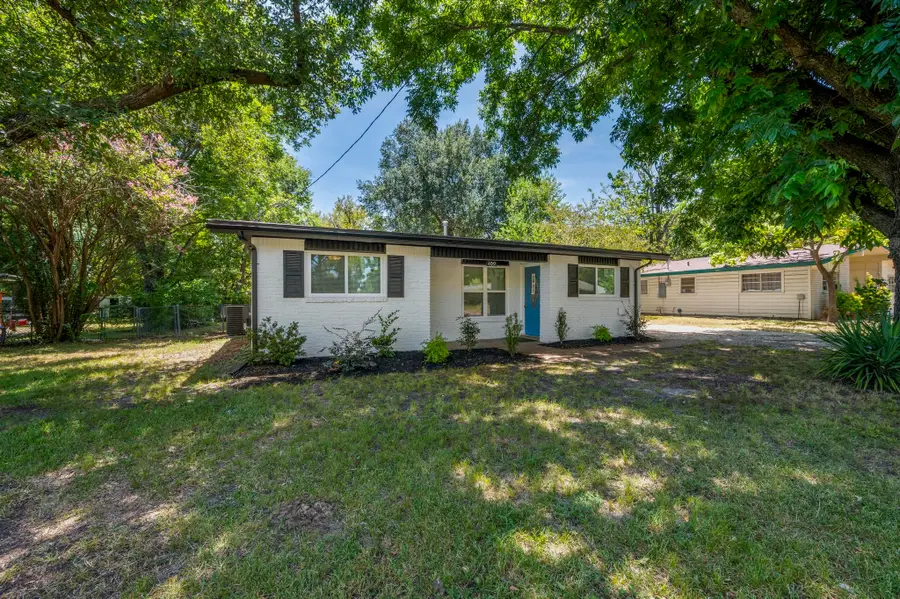 409 E 2nd Street, Quinlan, TX 75474 - Image #2