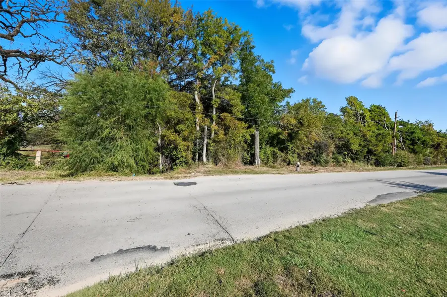 888 Lillian Road, Mansfield, TX 76063 - Image #3