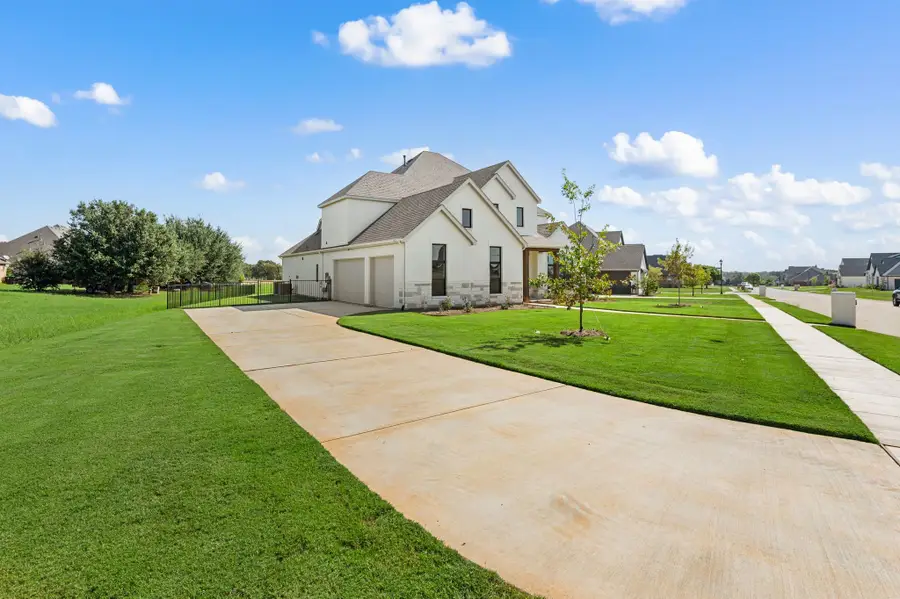 128 Highgate Court, Boyd, TX 76023 - Image #2