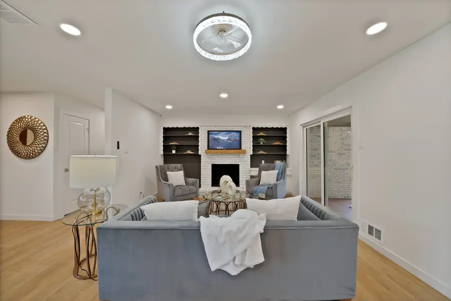 5706 Hillcroft Street, Dallas, TX 75227 - Image #3