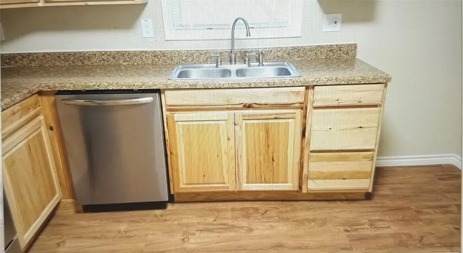 2112 W Bond Street, Denison, TX 75020 - Image #2