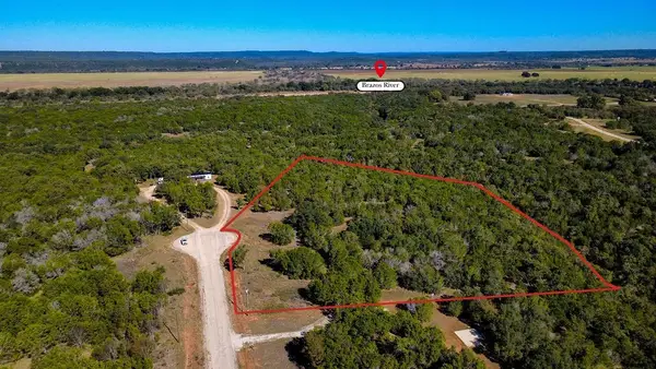 170 Wooded Crest Drive, Palo Pinto, TX 76484