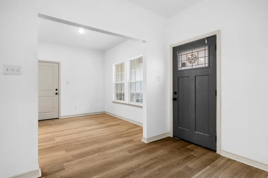 303 Meador, Moody, TX 76557 - Image #2