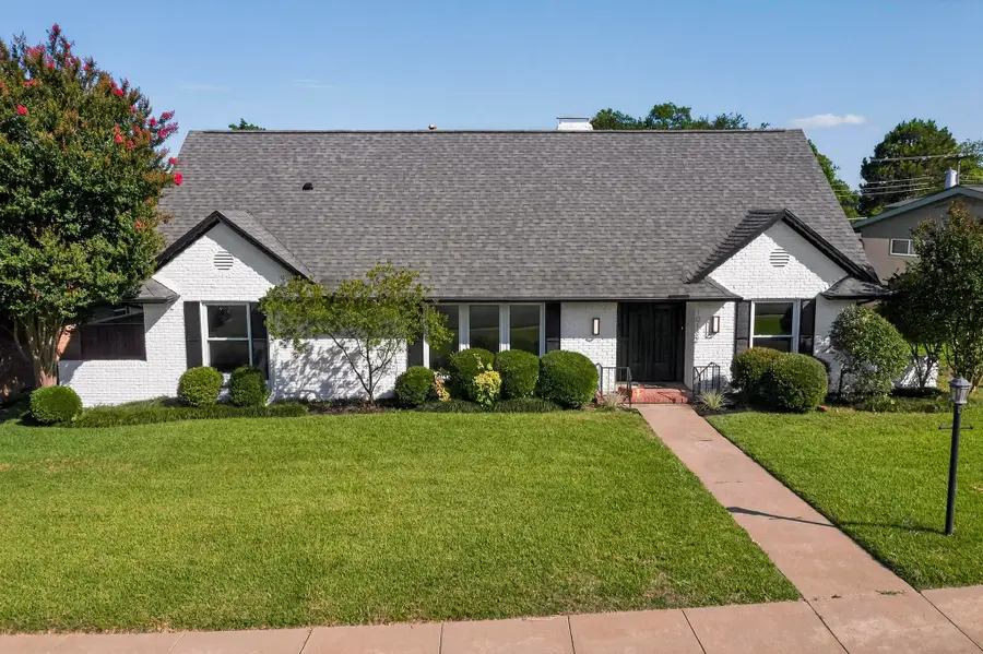 10132 Medlock Drive, Dallas, TX 75218 - Image #2