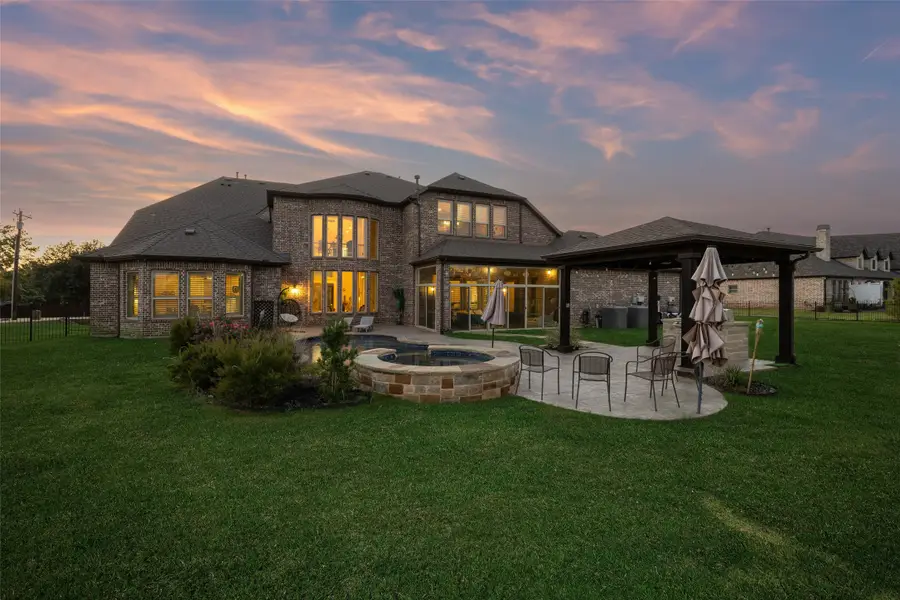 715 Simmons Road, Double Oak, TX 75077 - Image #2