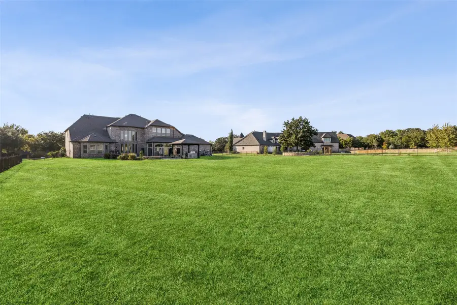 715 Simmons Road, Double Oak, TX 75077 - Image #3