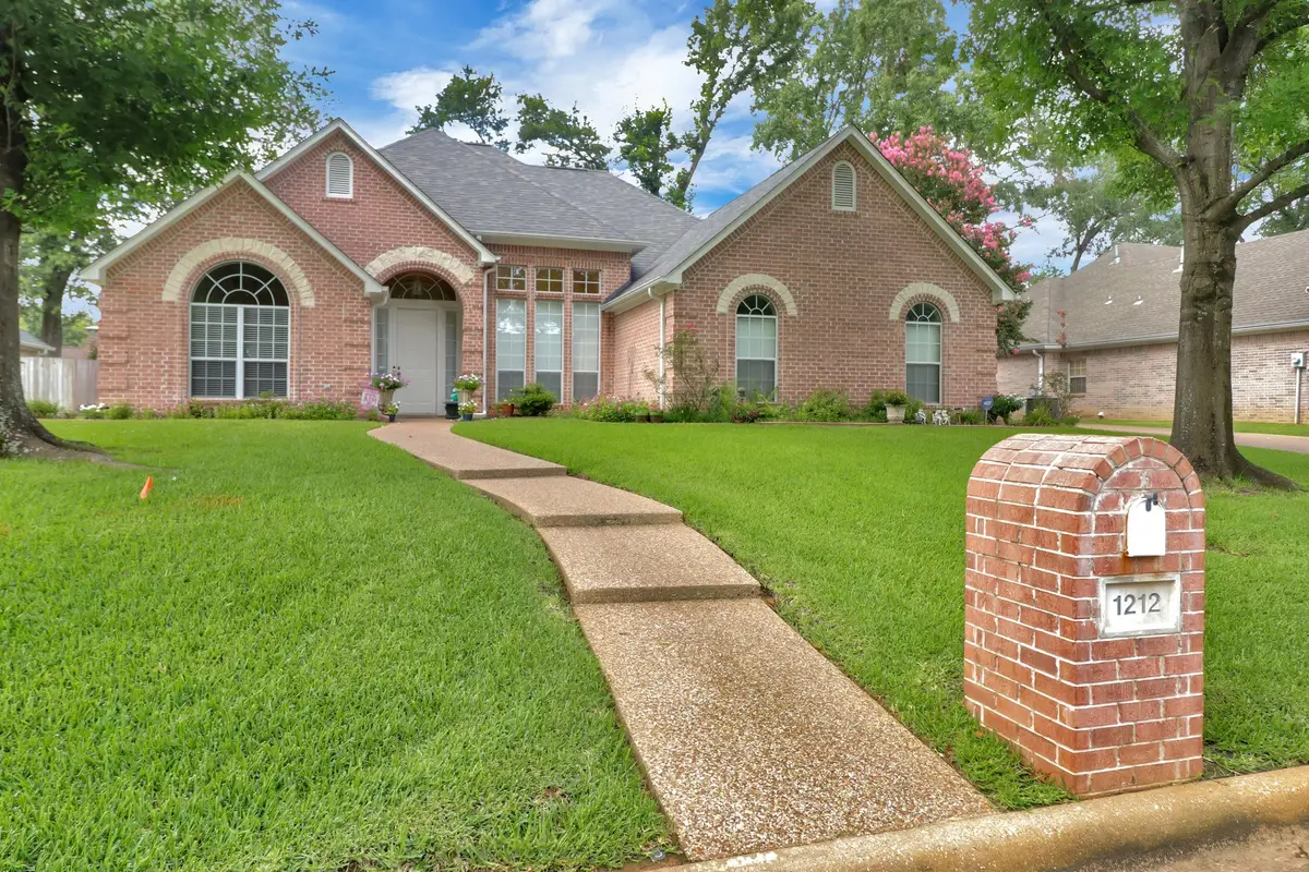 1212 Parkview Drive, Tyler, TX 75703 - Image #1