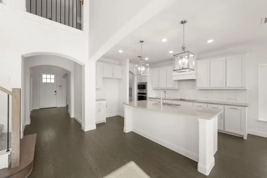 109 Golden Jackal Court, Godley, TX 76044 - Image #3