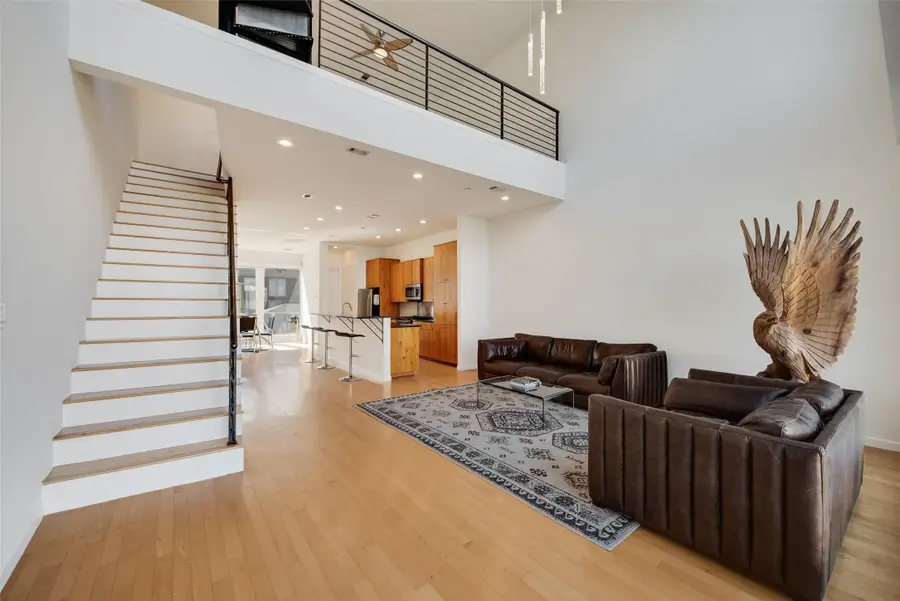 959 W Bluff Street #105, Fort Worth, TX 76102 - #3