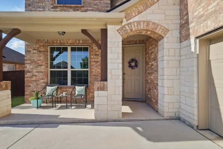 11900 Carlin Drive, Fort Worth, TX 76108 - Image #2