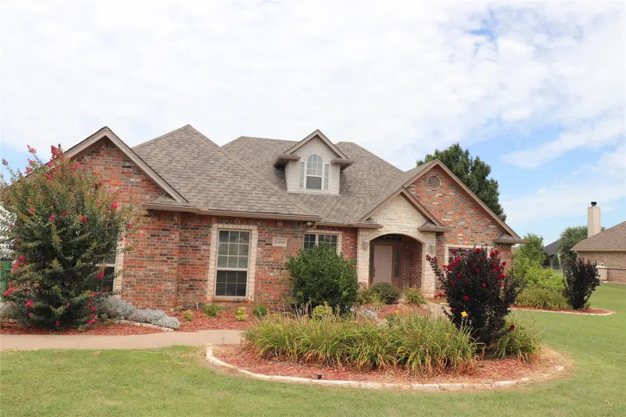 2300 E Emerald Bend Court, Granbury, TX 76049 - Image #2