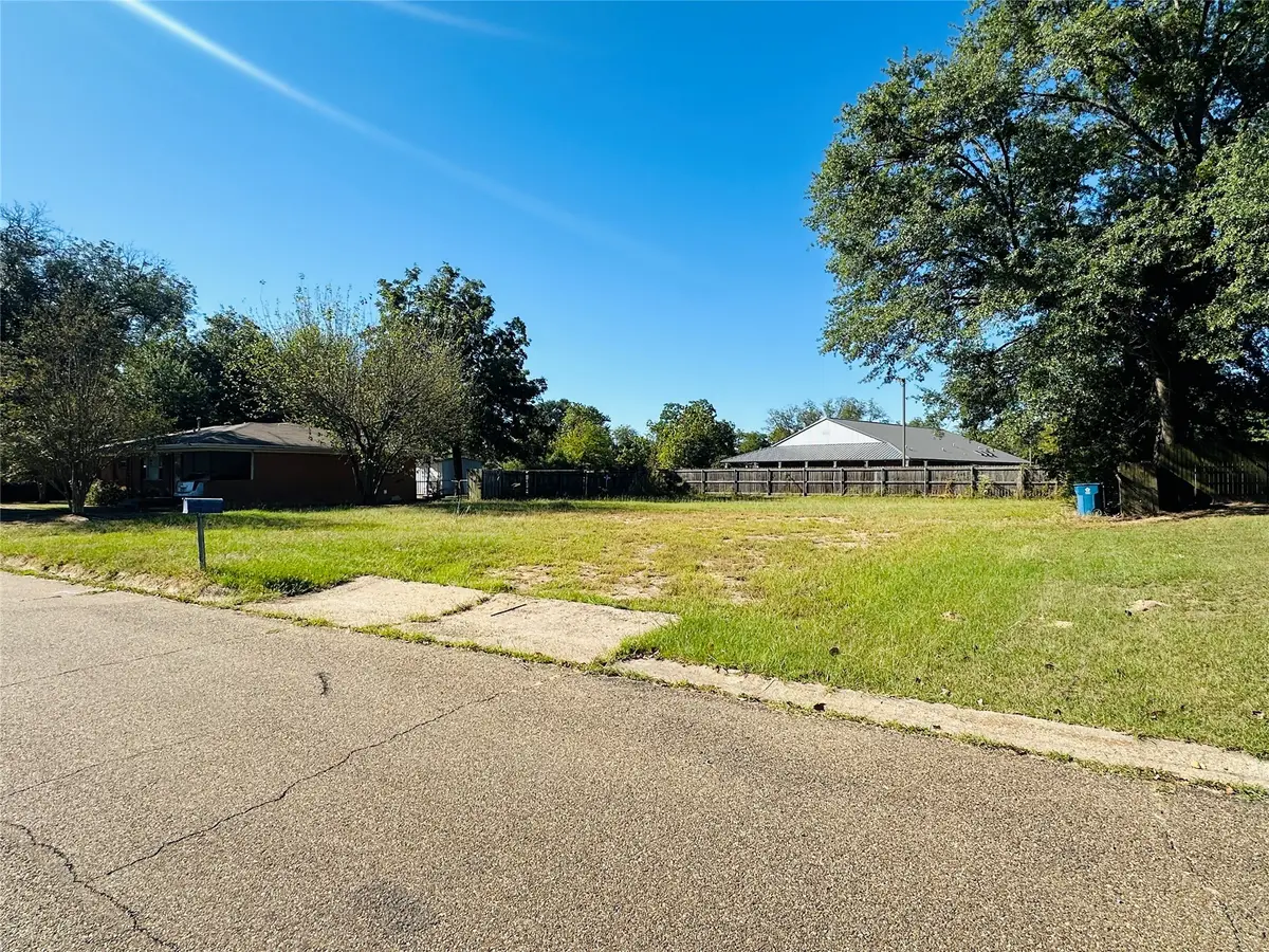 613 Ward Street, Winnsboro, TX 75494 - Image #1