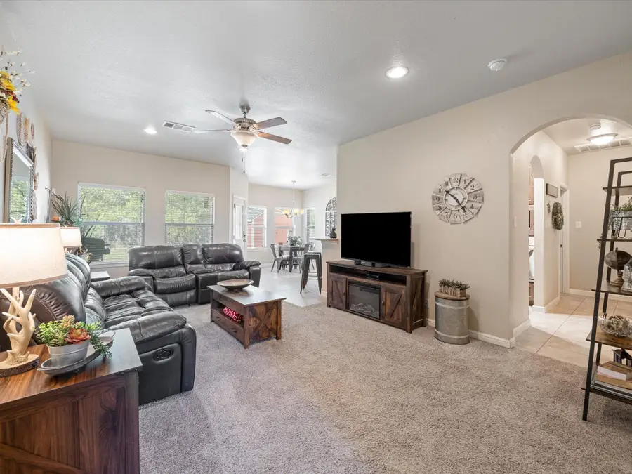 209 Shady Lane, Azle, TX 76020 - Image #3