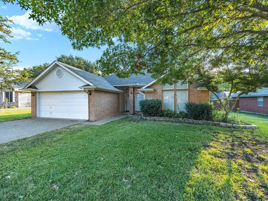 1016 N Carolina Avenue, Midlothian, TX 76065 - Image #3