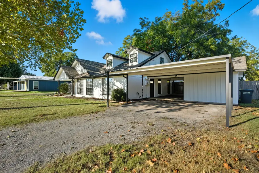 305 Gandy Street, Lipan, TX 76462 - Image #3