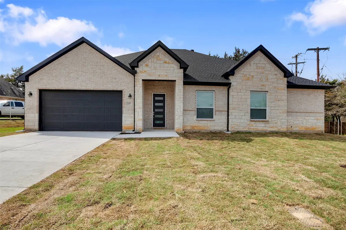 2217 S Peachtree Court, Denison, TX 75020 - #1