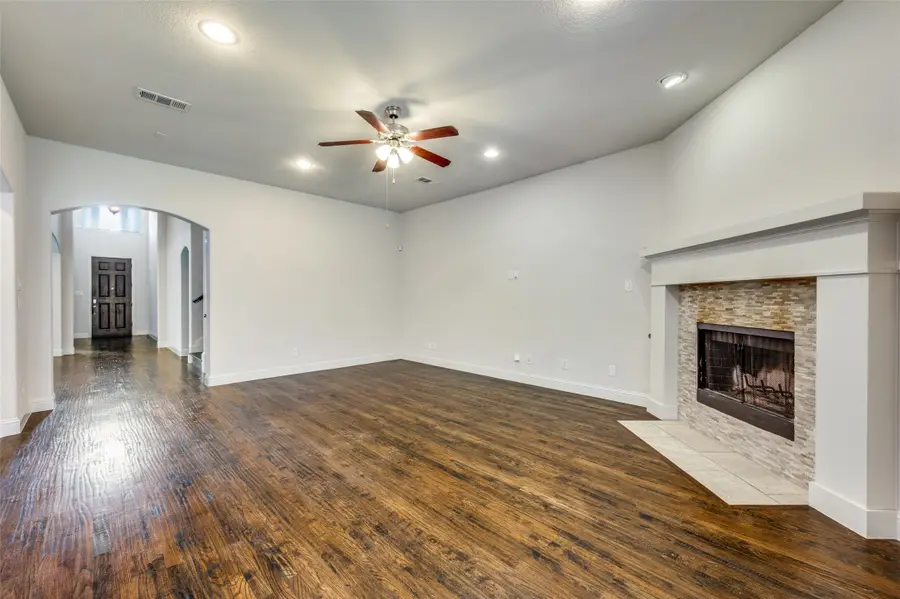 5101 Joseph Street, Lewisville, TX 75056 - #2