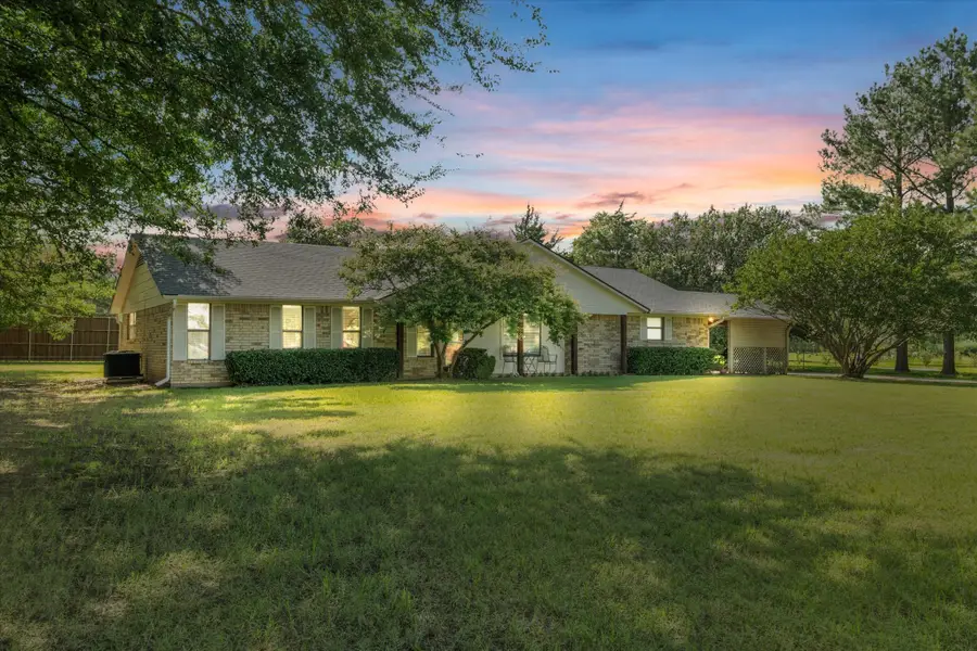 133 S Meadowbrook Drive, Pottsboro, TX 75076 - Image #2