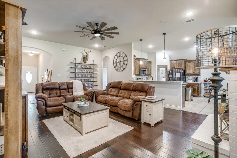 203 Cr 4221, Decatur, TX 76234 - Image #2