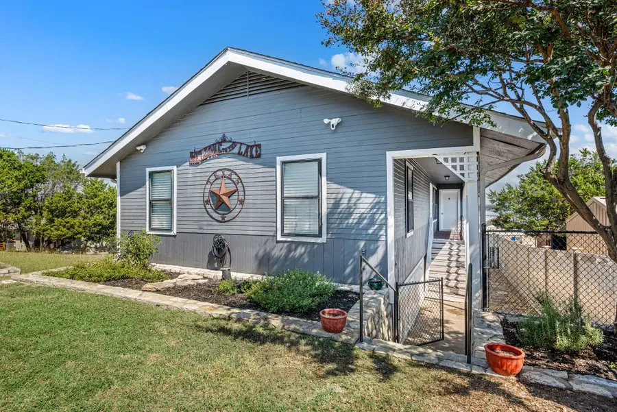 5221 River Ridge Street, Granbury, TX 76048 - Image #3
