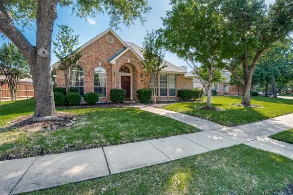 3741 Cottonwood Springs Drive, The Colony, TX 75056