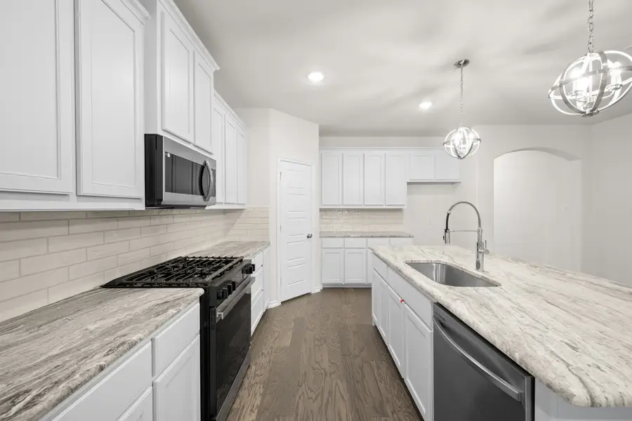 7736 Gatevine Avenue, Joshua, TX 76058 - Image #2