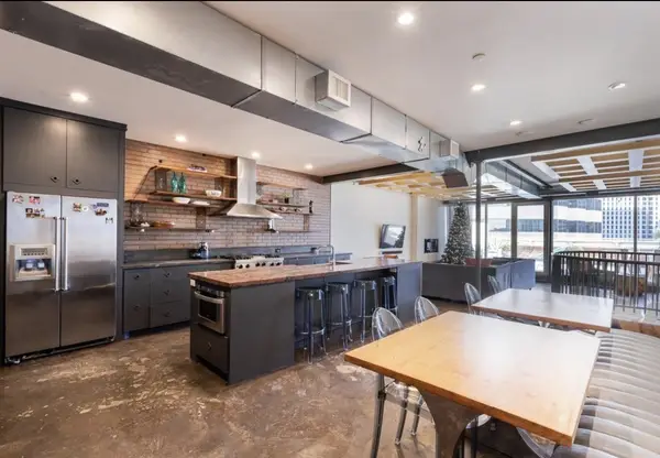 511 N Akard Street #1505, Dallas, TX 75201