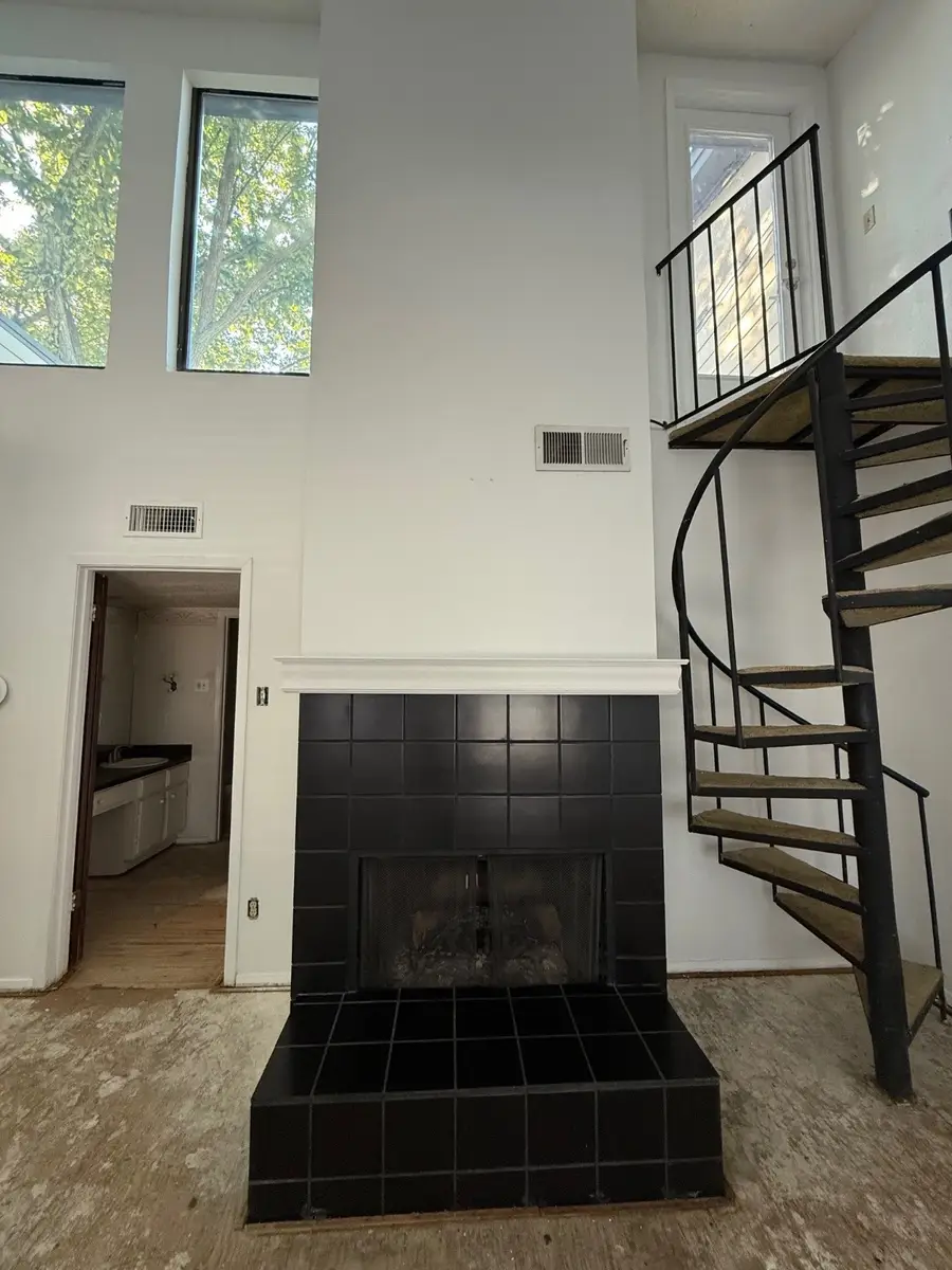 6723 Eastridge Drive #109, Dallas, TX 75231 - Image #2