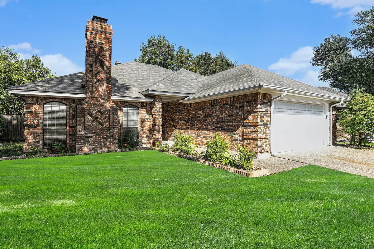 1852 Kings Canyon Circle, Fort Worth, TX 76134 - Image #1