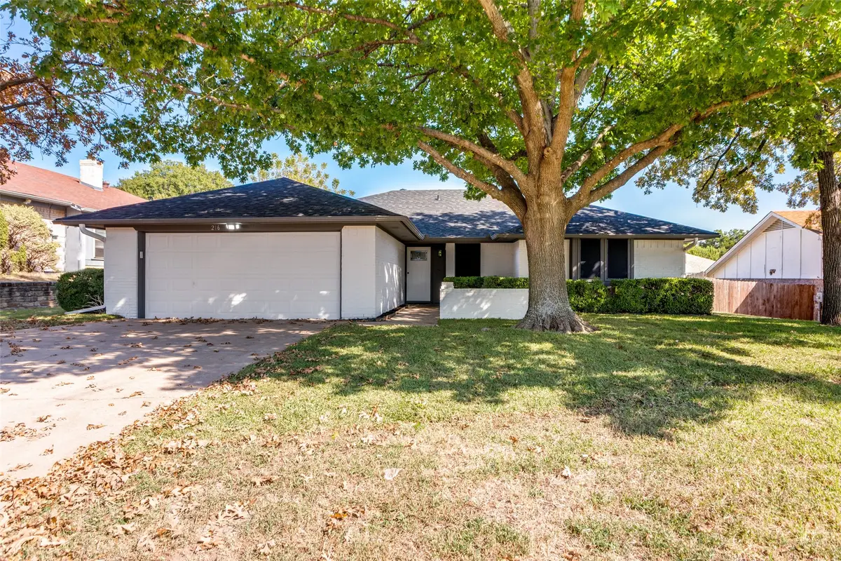 216 Meadowhill Drive, Benbrook, TX 76126 - Image #1