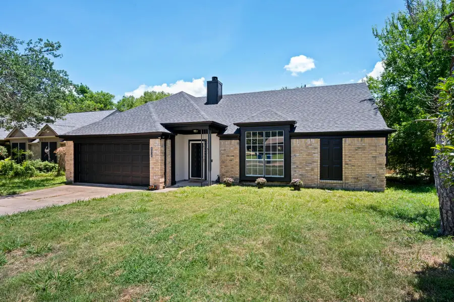 8018 Blackfin Drive, Rowlett, TX 75089 - Image #2