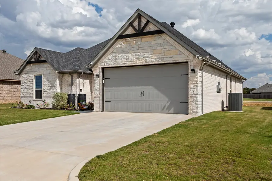 1118 Wild Rose Drive, Tolar, TX 76476 - Image #3