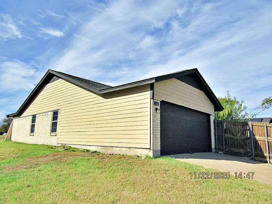 1700 Hendrick Drive, Plano, TX 75074 - Image #2