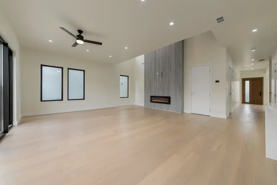 3447 Umyousef Court, Irving, TX 75038 - Image #2