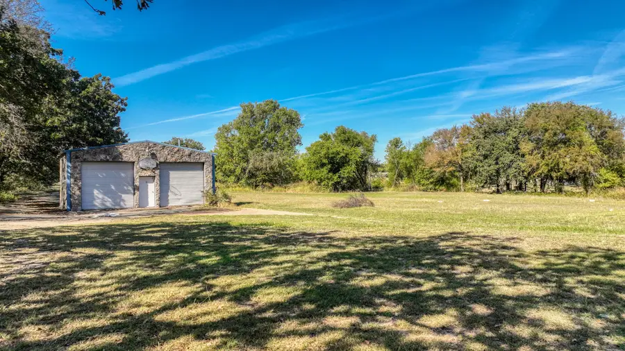 3200 Fairview Road, Millsap, TX 76066 - Image #3