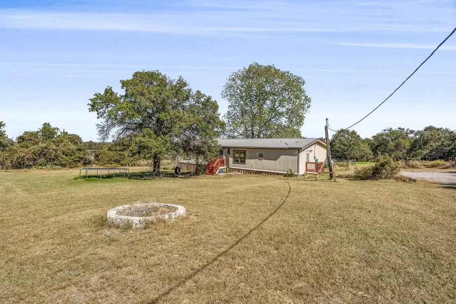 192 Big Salty Lane, Springtown, TX 76082 - Image #3