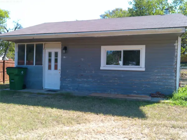 2264 Fritz Allen Street, Sansom Park, TX 76114