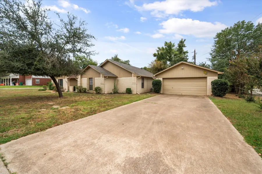 102 Gilpin, Fairfield, TX 75840 - Image #2