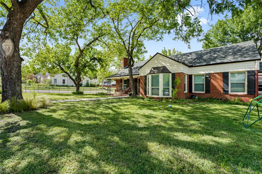 514 W Josephine Street, Weatherford, TX 76086 - Image #3