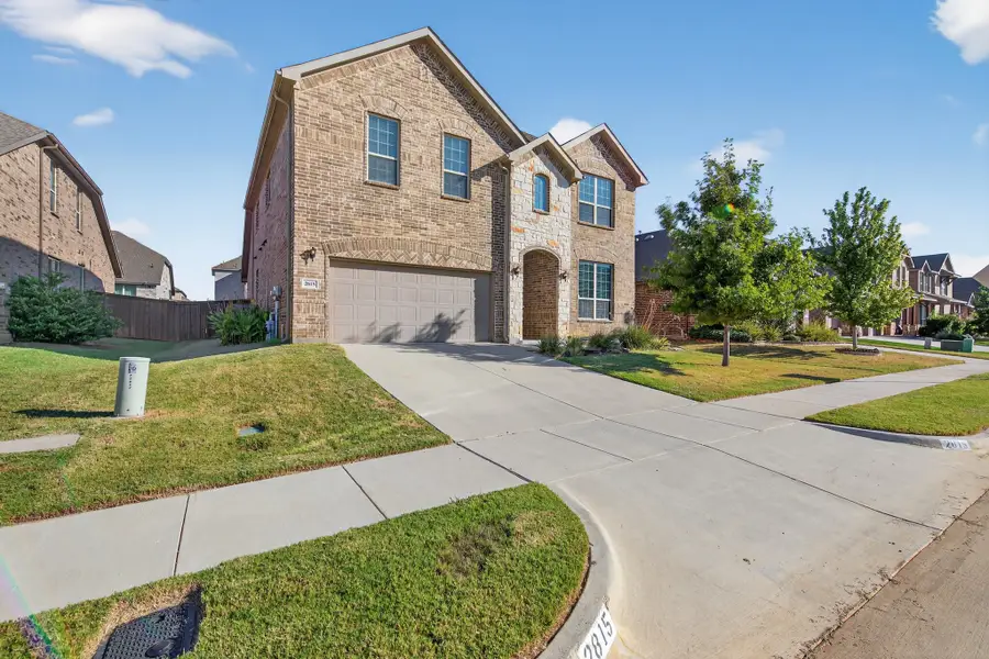 2815 Long Slope Road, Arlington, TX 76001 - Image #2