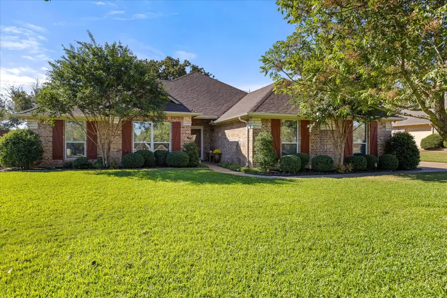 6921 Westover Drive, Granbury, TX 76049 - Image #2