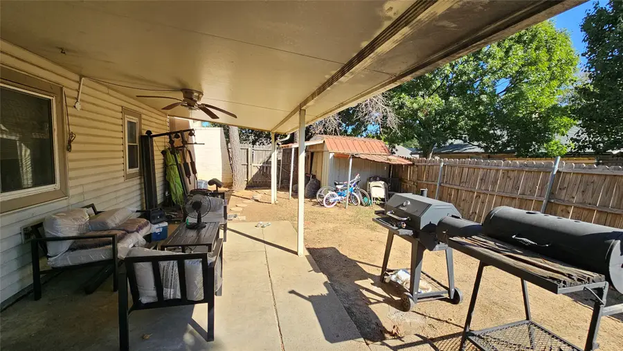 848 Salem Trail, Lewisville, TX 75067 - Image #2