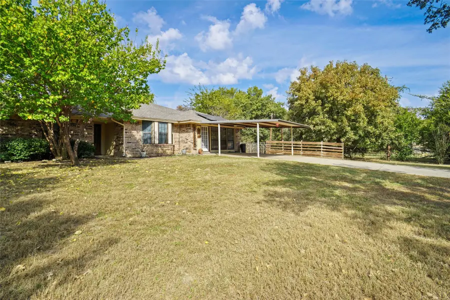 1312 Robyn Road, Azle, TX 76020 - Image #3