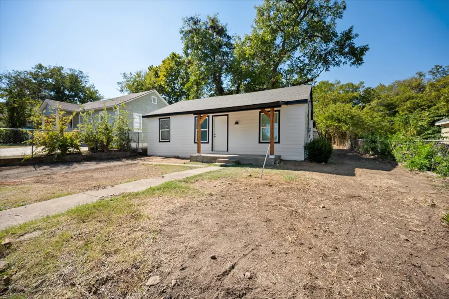 3824 Stuart Drive, Fort Worth, TX 76110 - Image #2