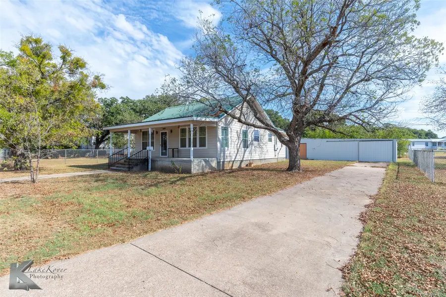 1109 W 10th Street, Cisco, TX 76437 - Image #2
