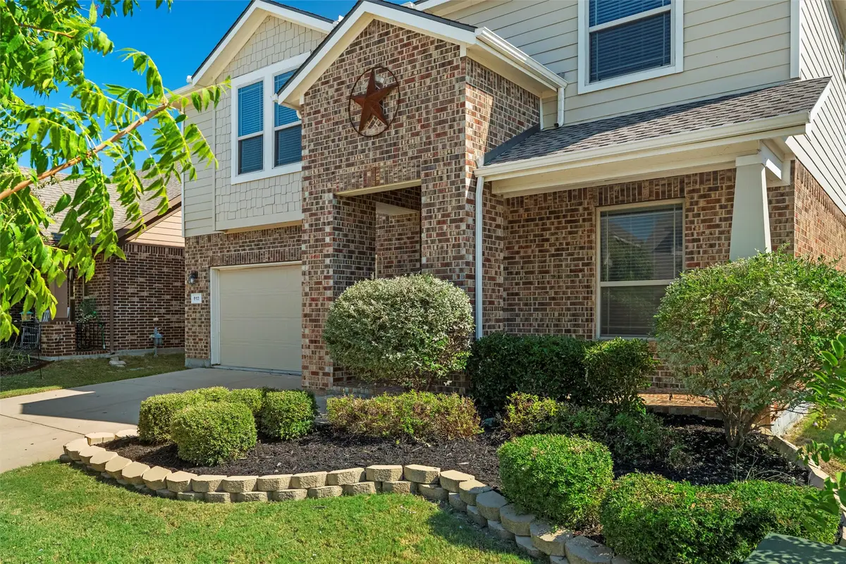 912 Falcon Road, Argyle, TX 76226 - Image #1